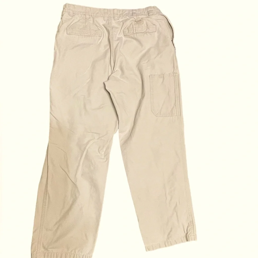 Men’s Columbia Cream Cargo Canvas Pants Size 36W30L Excellent Used Condition